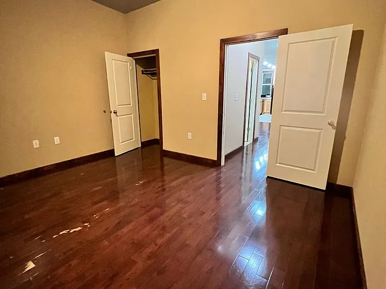 3223 Wallace St — Photo 9