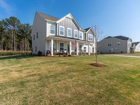 3rd image of 206 Riverland Way