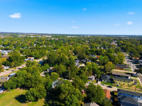 2715 Springdale St, Dallas, TX 75210
