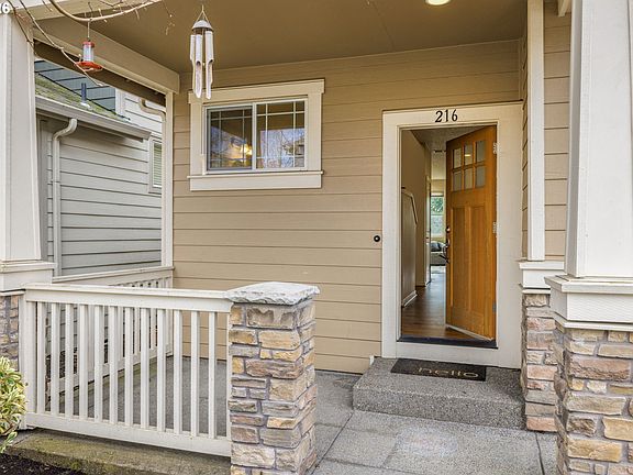 2nd image of 216 NW 117th Loop