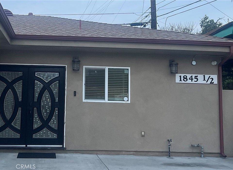 1st image of 1845 N Oxford Ave