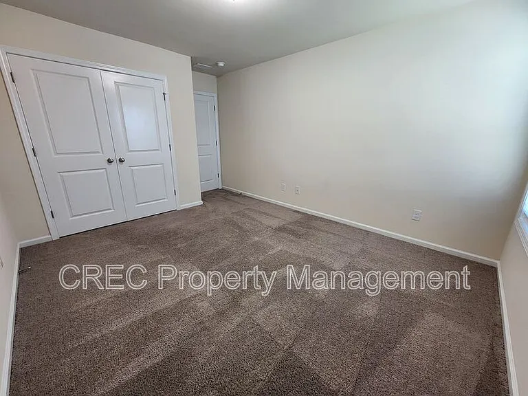 260 Hyrne Dr — Photo 20