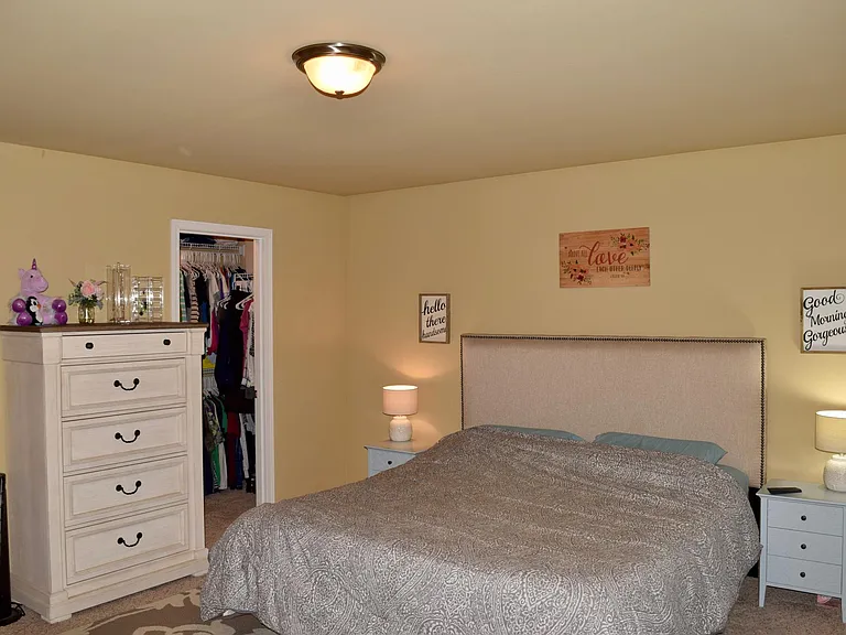 622 Shirehill St — Photo 36