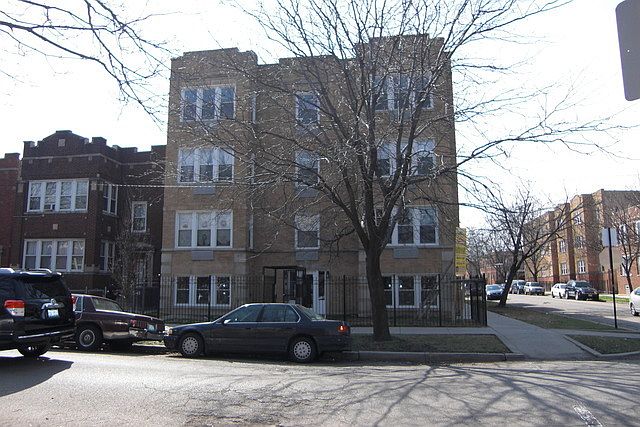 1st image of 2456 N Hamlin Ave #2N
