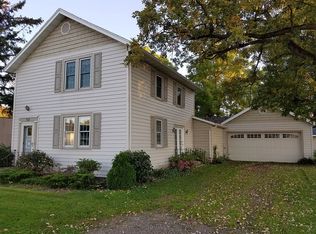 32 E Division Ave, Barron, WI 54812