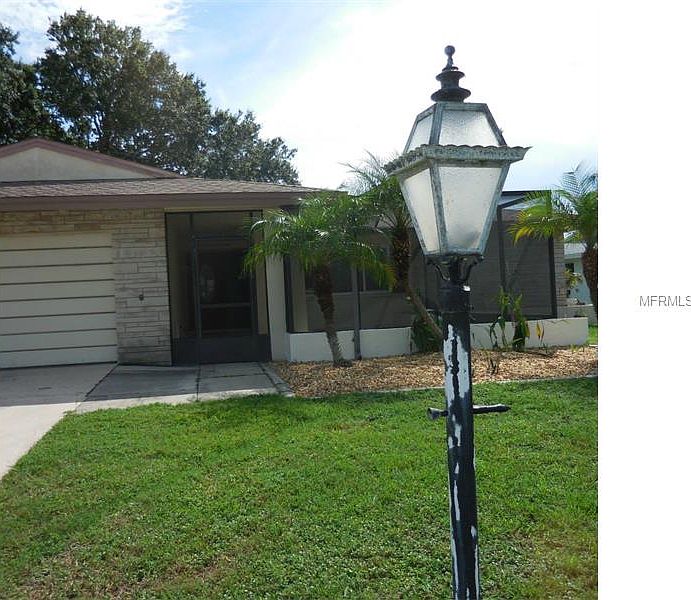 1st image of 2071 Hillwood Dr
