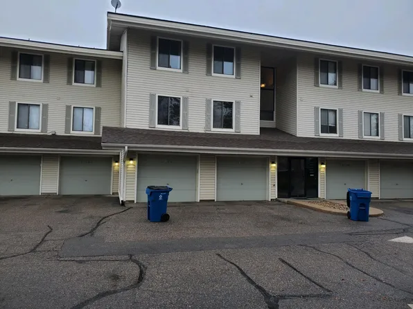 14326 Fairway Dr, Eden Prairie, MN 55344