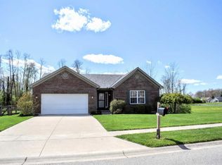 4581 Vista Meadows Dr, Batavia, OH 45103