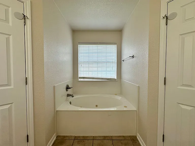 2709 Hydrangea Ave — Photo 25