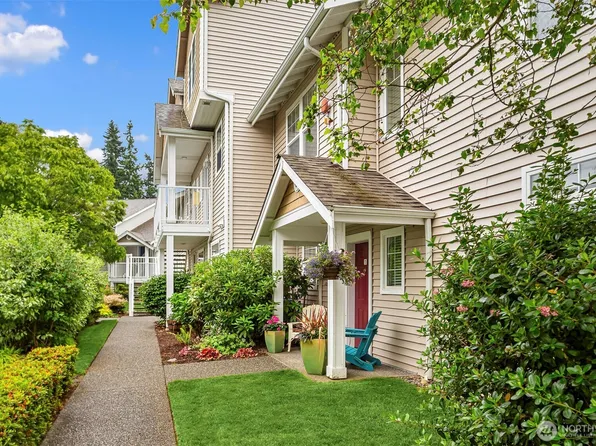 5400 Harbour Pointe Boulevard #C104, Mukilteo, WA 98275