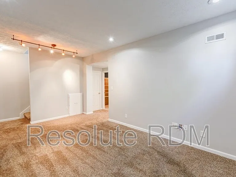 8262 Plumwood Ln — Photo 37