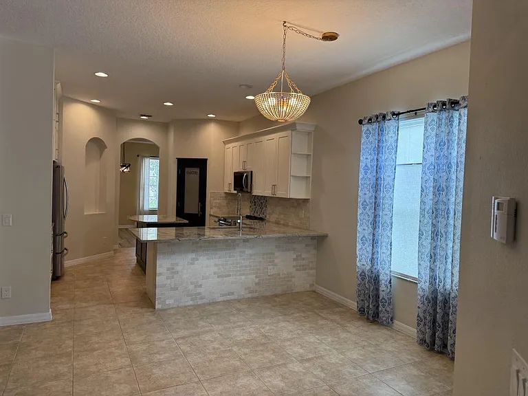 420 Park Lake Dr — Photo 25