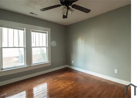 3 bed, 936 sqft, $700 — Photo 4