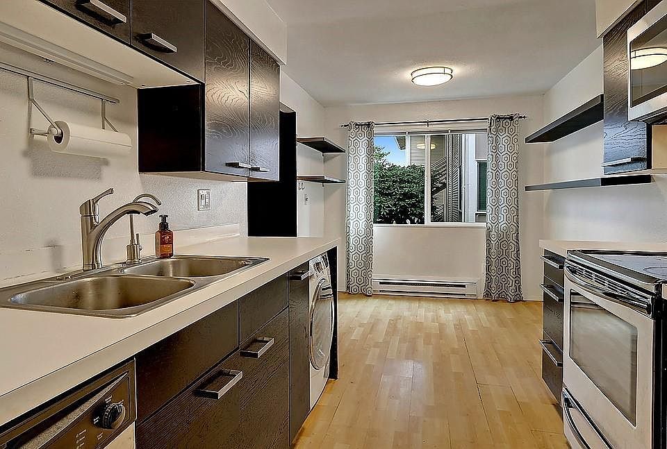 1st image of 17305 NE 45th St APT 129