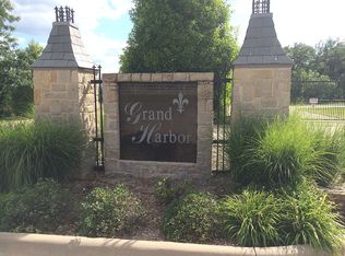 2901 Grand Point Ct, Granbury, TX 76049