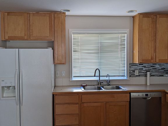 2nd floor kitchen