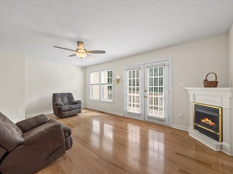 1932 Stroll Cir — Photo 19
