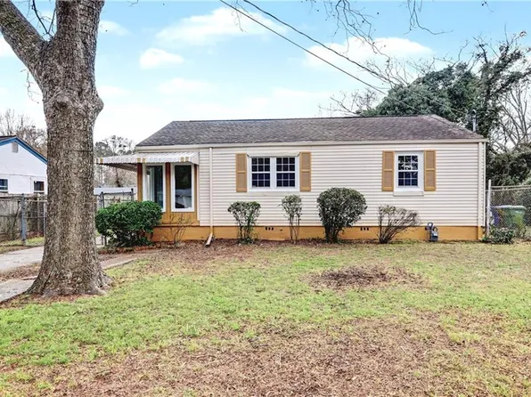 2630 Loghaven Dr NW, Atlanta, GA 30318