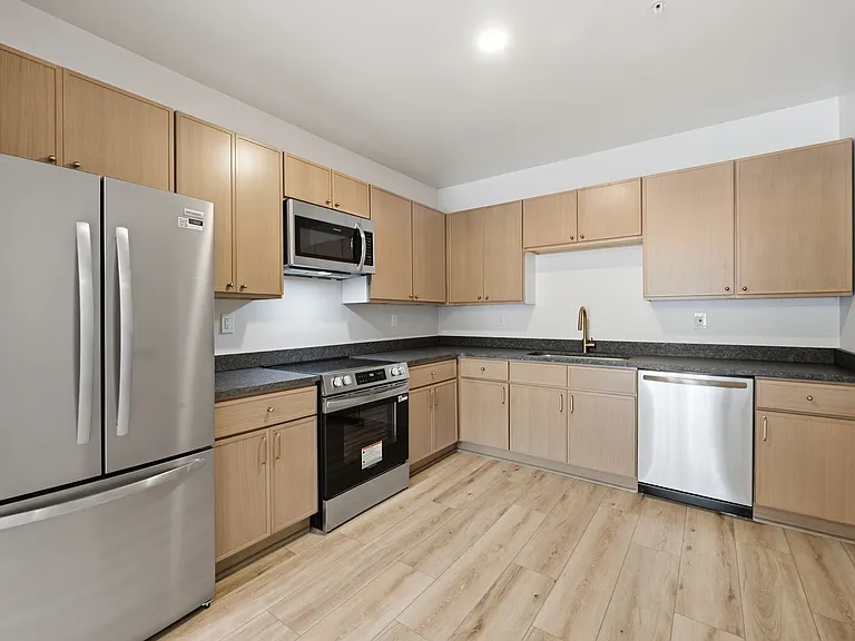 320 Shoal Creek Rd #102 — Photo 5