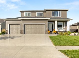 3652 Bell Blvd E, West Fargo, ND 58078