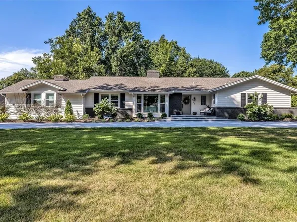 9440 Ensley Ln, Leawood, KS 66206