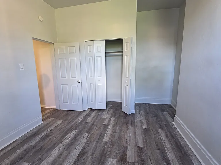 621-623 Lincoln Ave #4 — Photo 15