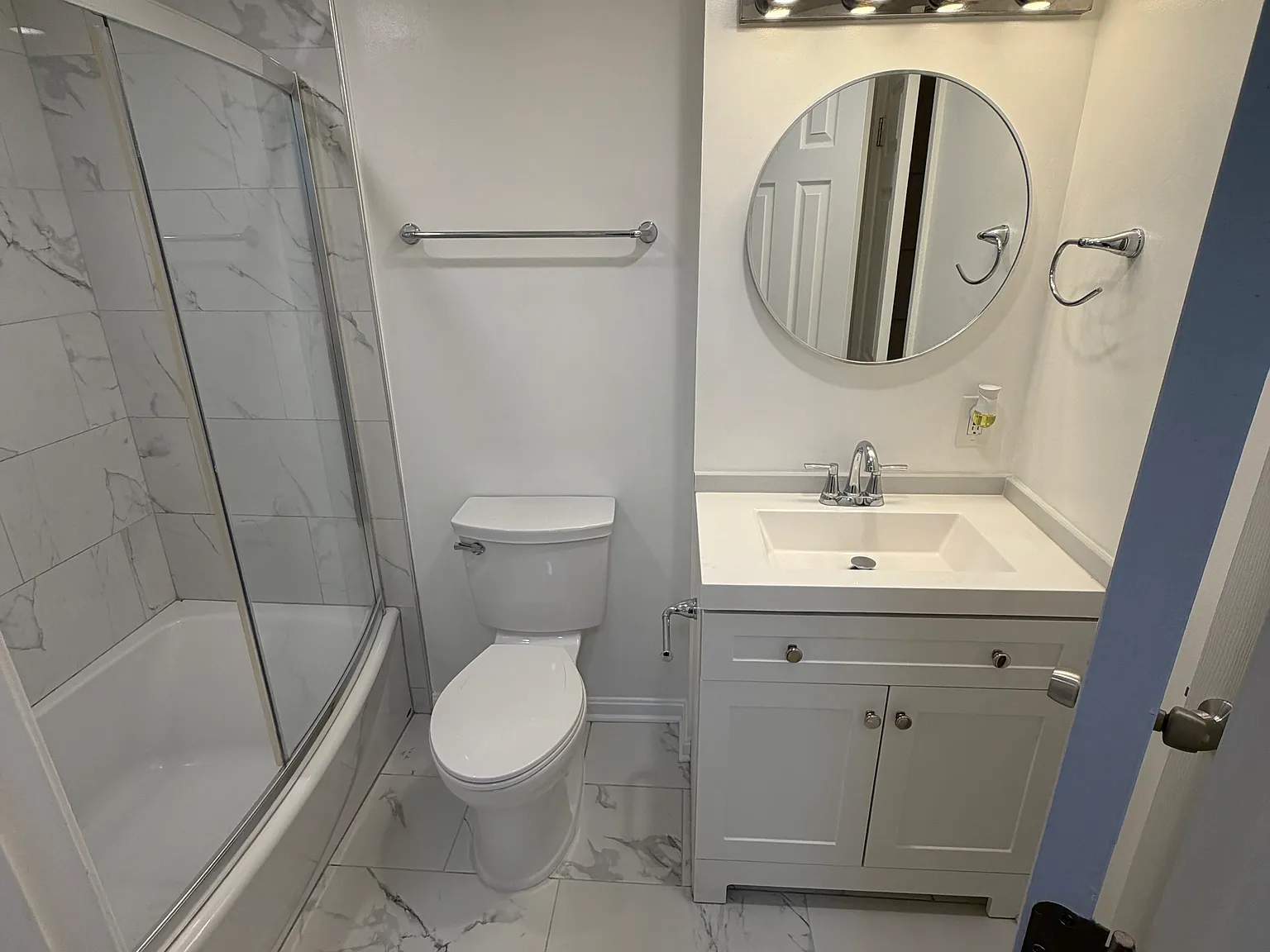 3 bed, 1.5 bath, $2,300 — Photo 4