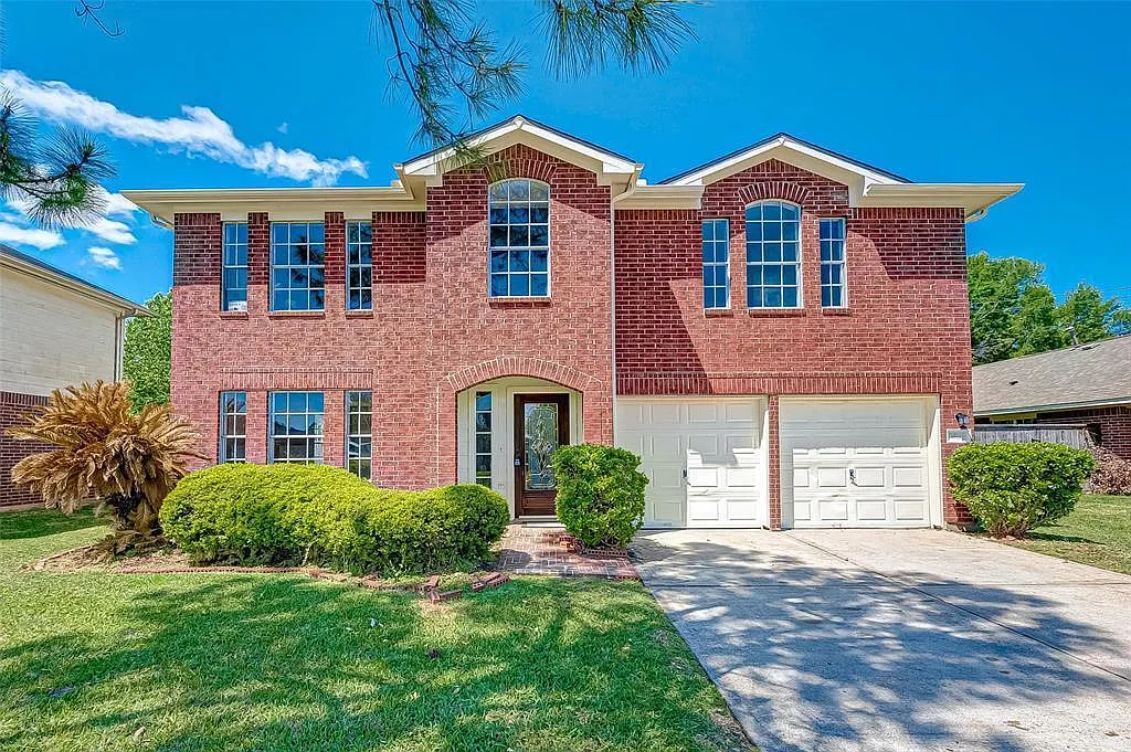 4 bed, 2697 sqft, $2,600 — Photo 1