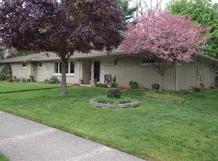 1238 Balmoral Dr, Mount Clemens, MI 48043