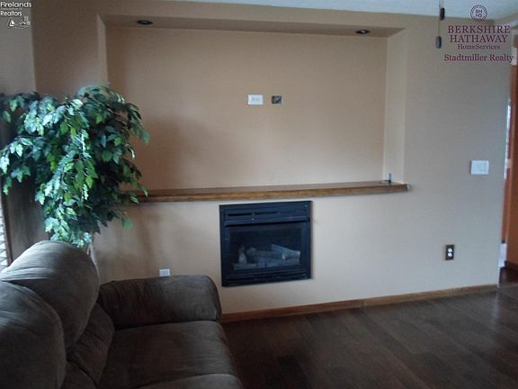 5th image of 4938 Richmond Cir