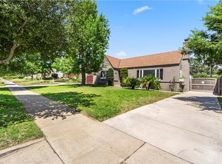 2205 Las Lunas St, Pasadena, CA 91107