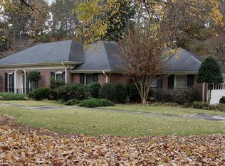 6100 River Shore Pkwy, Atlanta, GA 30328