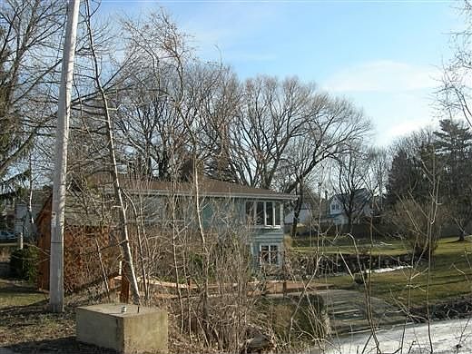 2nd image of 216 Riverlawn Ave