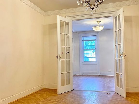 5th image of 28 Van Buren St #1C