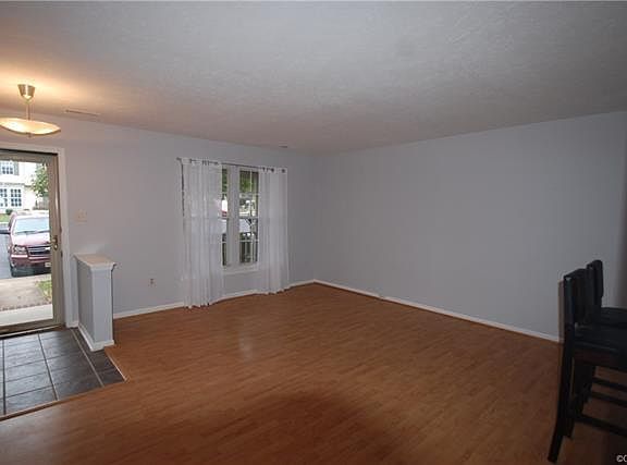 4th image of 7822 Balineen Ct