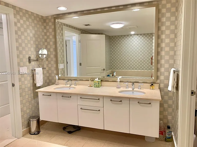 3101 S Ocean Dr #1701 — Photo 17