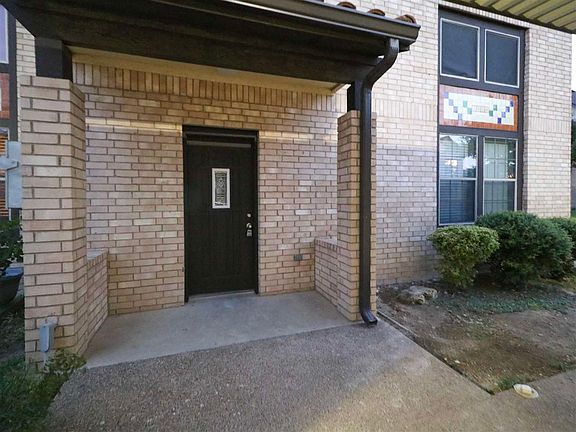 2nd image of 2445 Monarch Dr Unit 1304