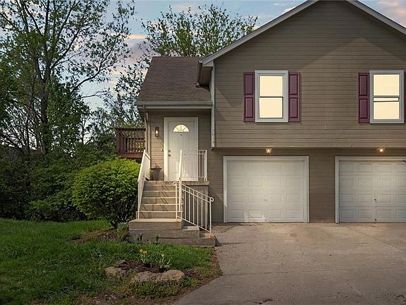 3rd image of 5618 N Anita Ave
