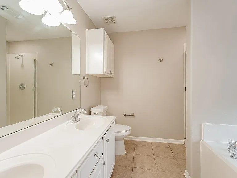 8410 Tararin Ln — Photo 11