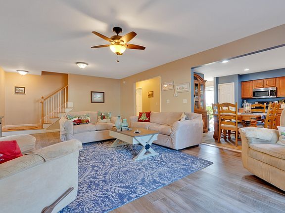3rd image of 6 Hobson Avenue #8