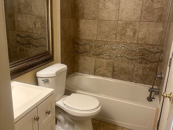 4th image of 1428 Heather Ridge Ct