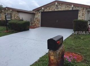 9010 Hunt Club Ln, Port Richey, FL 34668