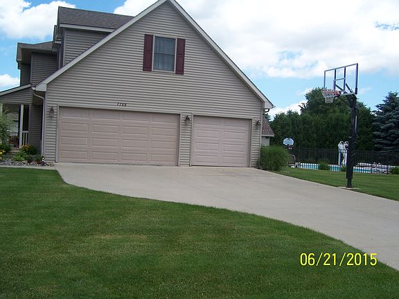 Side load garage