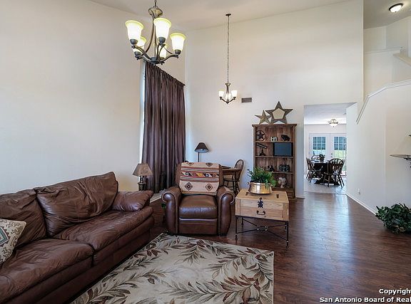 5th image of 5323 Wood Glen Dr
