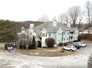 75 Redwood Dr UNIT 706, East Haven, CT 06513