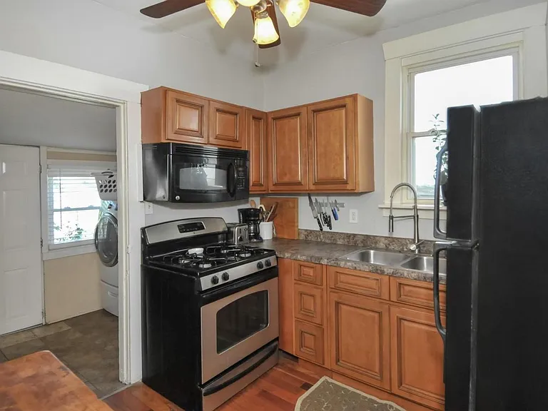 2226 S Shelby St — Photo 9