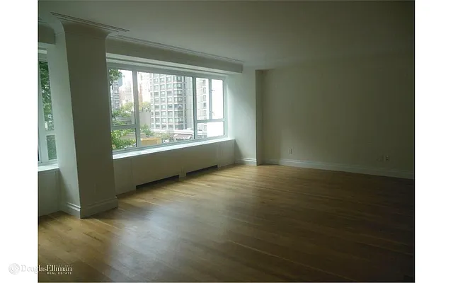 Rented by Douglas Elliman | media 33