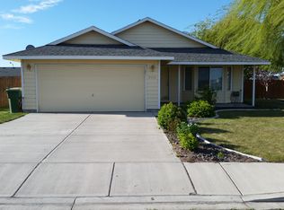 8712 Nash Dr, Pasco, WA 99301