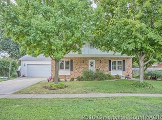 1302 Lincolnshire Dr, Champaign, IL 61821