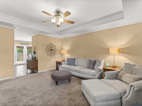 4th image of 511 Morning Glory Cir